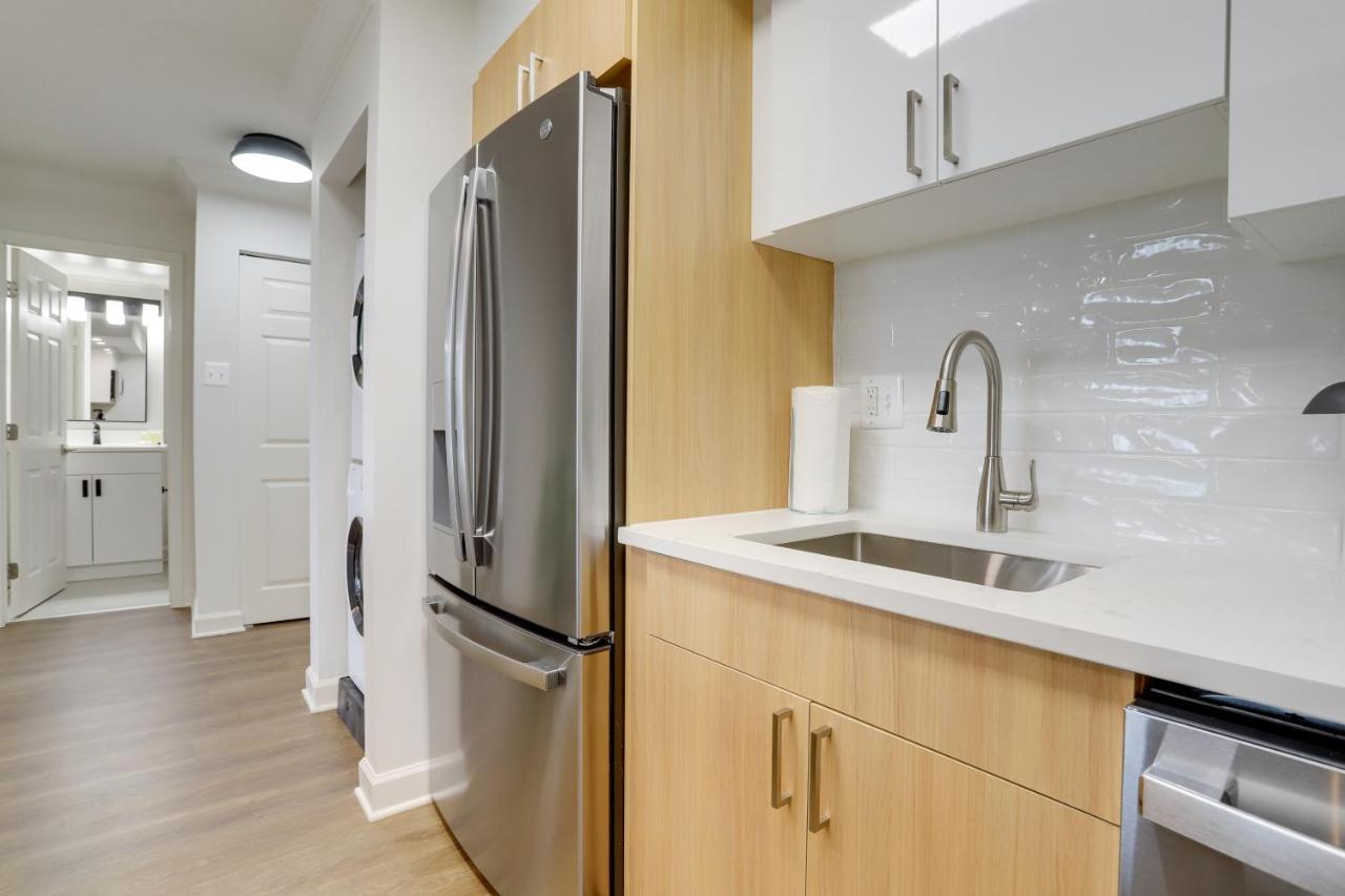 Modern & Charming Apt With Rooftop @Pentagon City Arlington Exterior photo